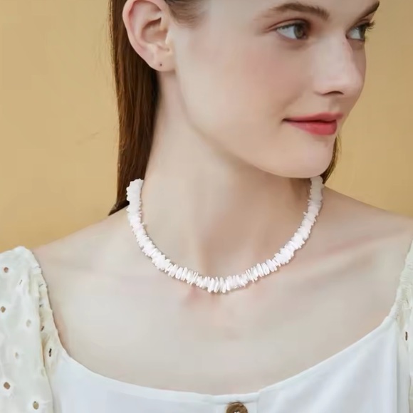 Hawaiian Style Bohemian Vintage Natural Shell Necklace - Picture 3 of 11